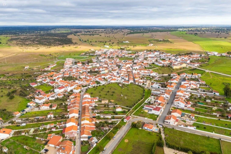 Moradia T1 para Venda em Aldeia dos Fernandes Foto 2