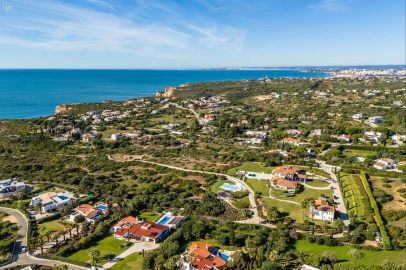 Moradia T4 para Venda em Lagoa e Carvoeiro