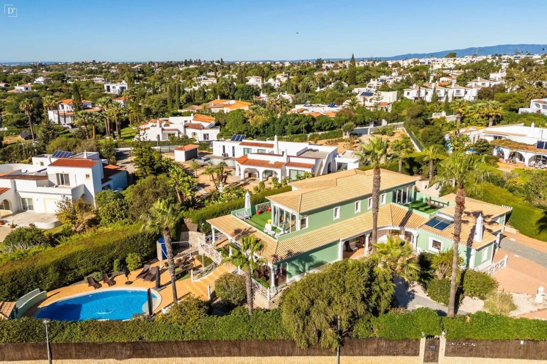 Moradia T4 para Venda em Lagoa e Carvoeiro Foto 40