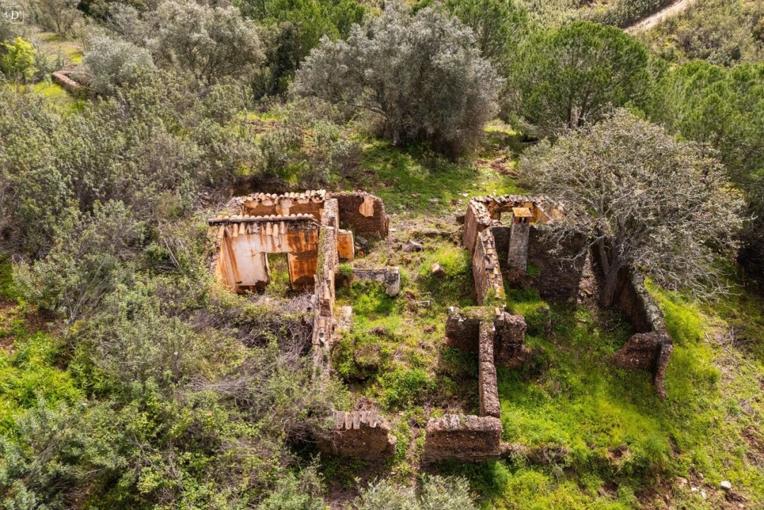 Moradia T0 para Venda em São Marcos da Serra Foto 3