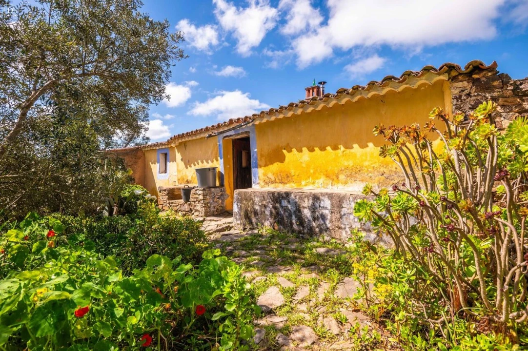 Moradia T0 para Venda em São Marcos da Serra Foto 1