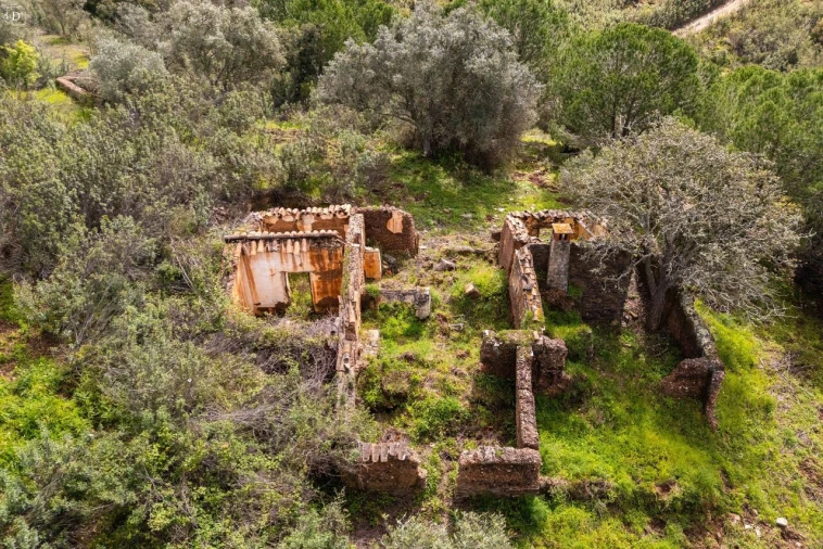 Moradia T0 para Venda em São Marcos da Serra Foto 3
