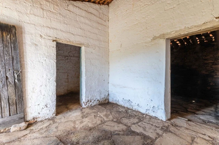 Moradia T0 para Venda em São Marcos da Serra Foto 15