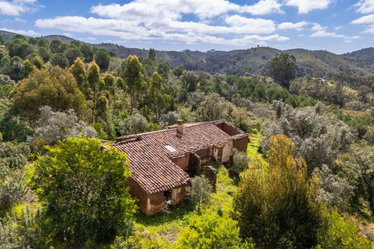 Moradia T0 para Venda em São Marcos da Serra Foto 12
