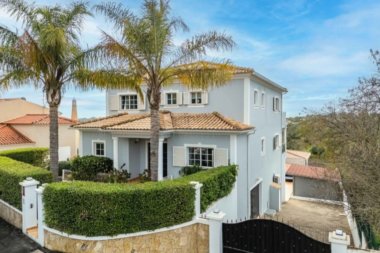 Moradia T5 para Venda em Boliqueime