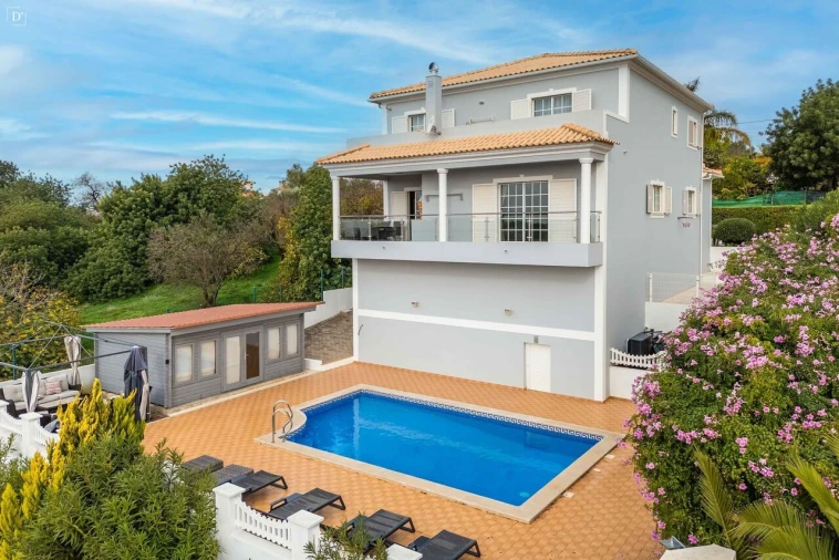 Moradia T5 para Venda em Boliqueime Foto 24