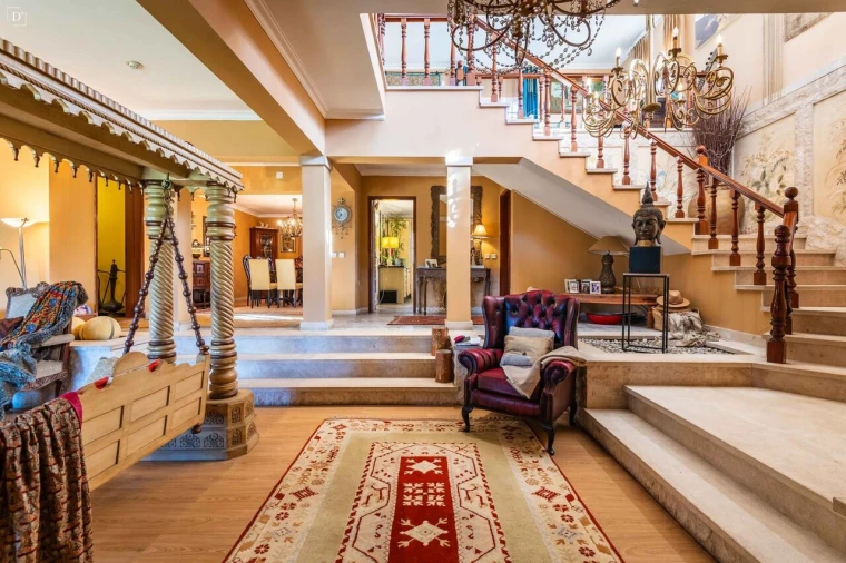 Moradia T6 para Venda em Santa Barbara de Nexe Foto 4