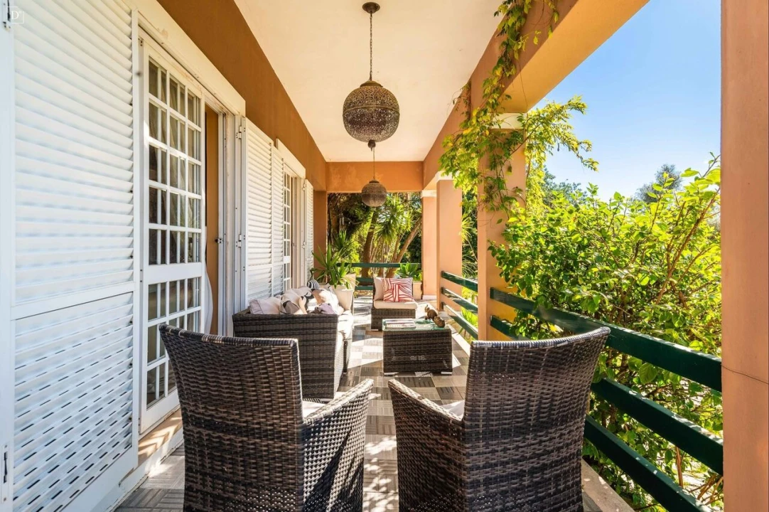 Moradia T6 para Venda em Santa Barbara de Nexe Foto 13