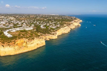 Moradia T4 para Venda em Lagoa e Carvoeiro