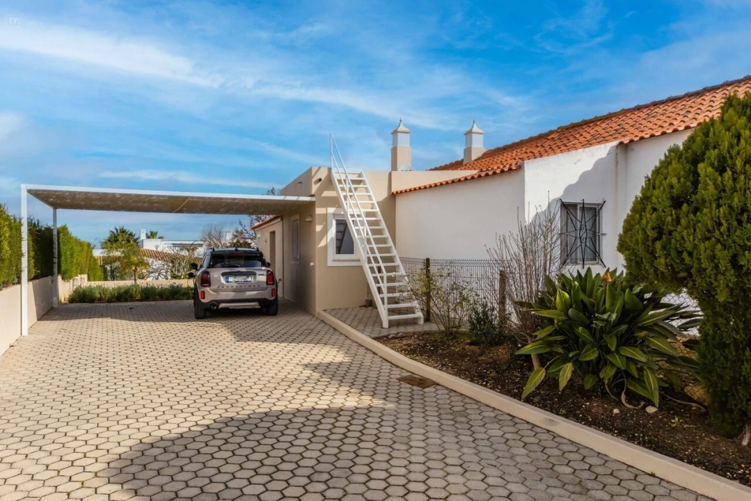 Moradia T3 para Venda em Alvor Foto 23