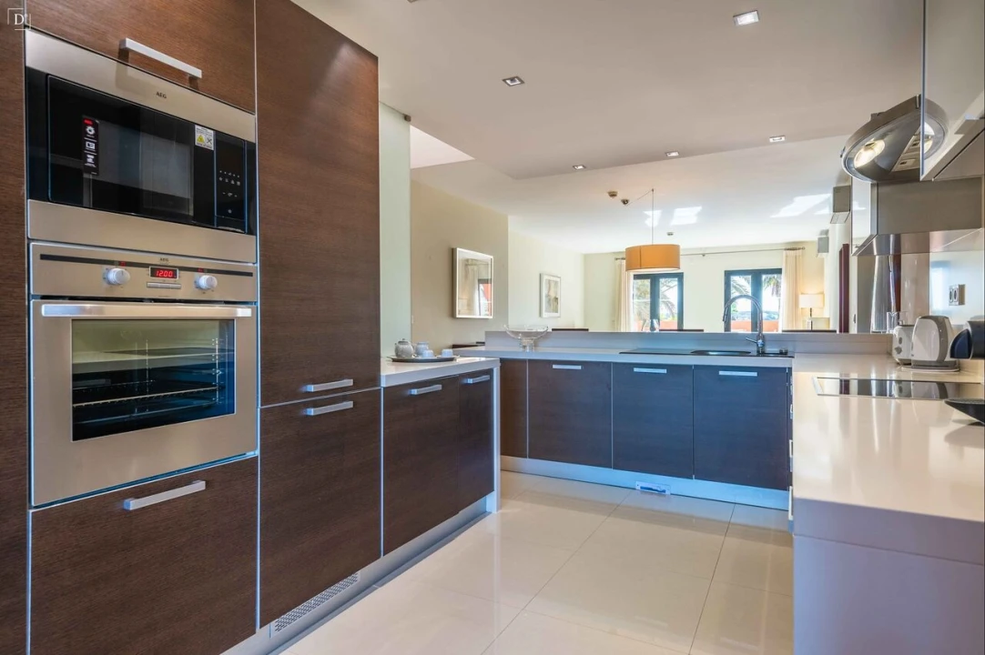 Apartamento T3 para Venda em Alcantarilha e Pêra Foto 12