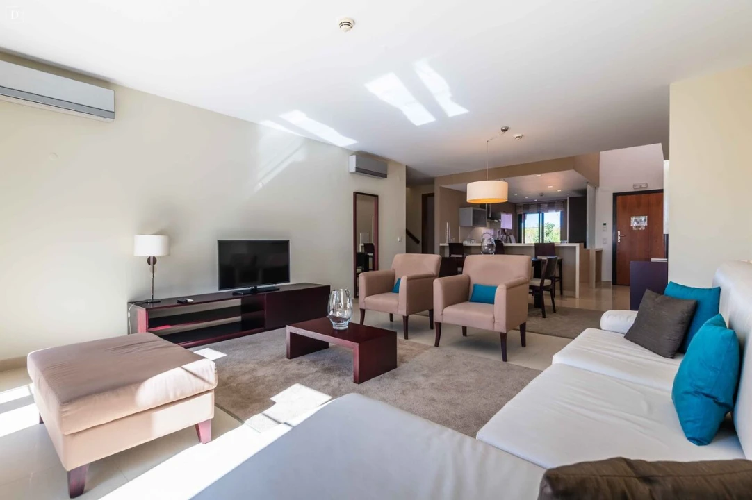 Apartamento T3 para Venda em Alcantarilha e Pêra Foto 11