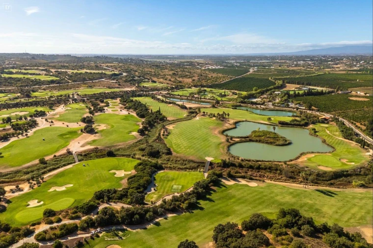 Apartamento T3 para Venda em Alcantarilha e Pêra Foto 4