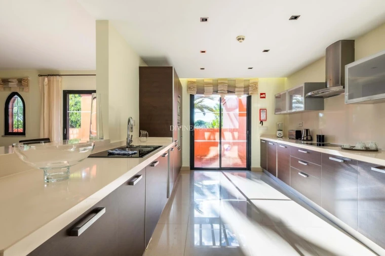 Apartamento T3 para Venda em Alcantarilha e Pêra Foto 2