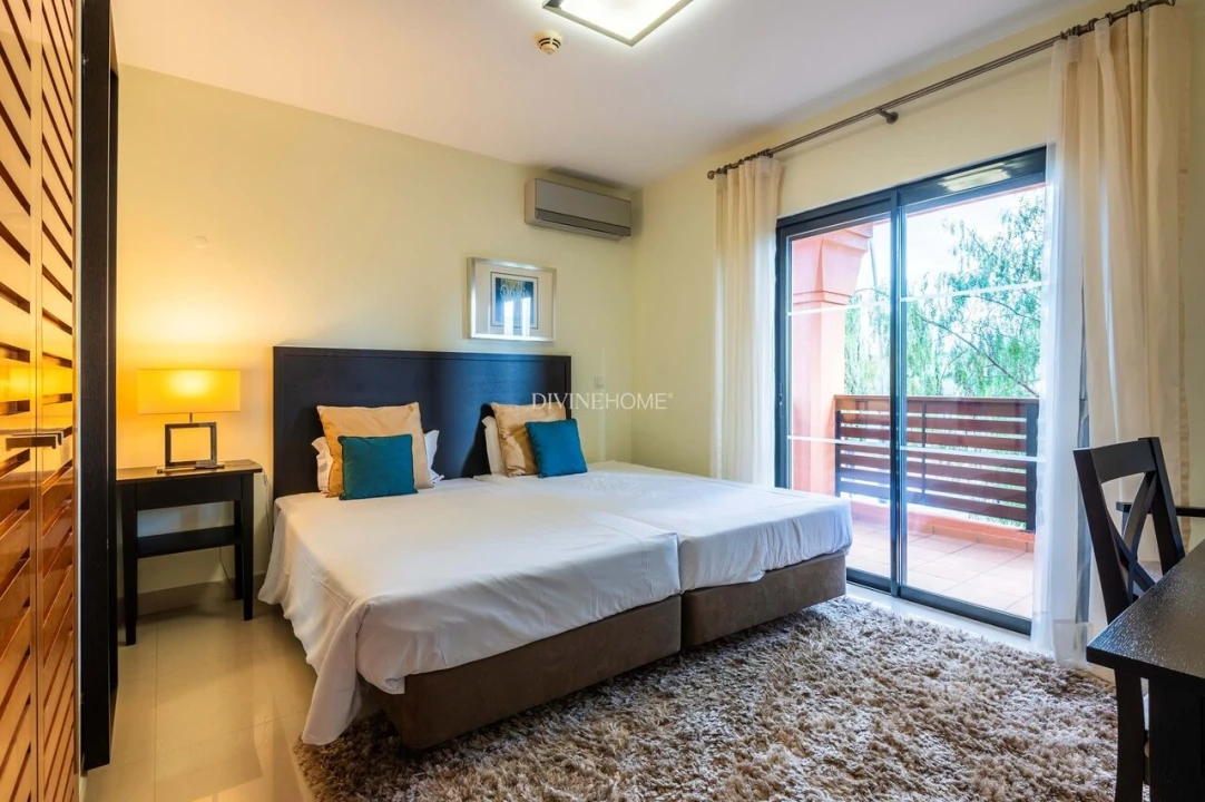 Apartamento T3 para Venda em Alcantarilha e Pêra Foto 11