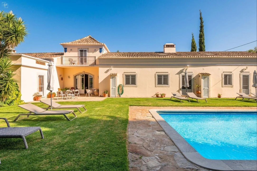 Moradia T9 para Venda em São Brás de Alportel Foto 3