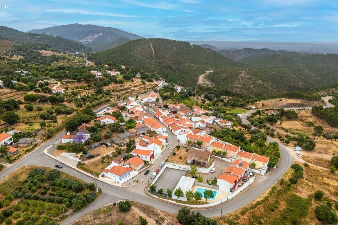 Moradia T1 para Venda em Monchique Foto 27