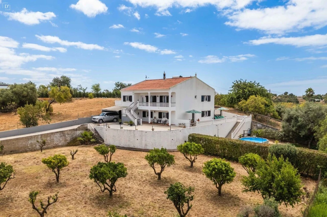 Moradia T5 para Venda em Boliqueime Foto 1