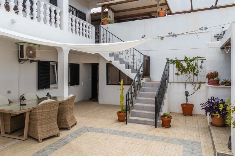 Moradia T5 para Venda em Boliqueime Foto 4