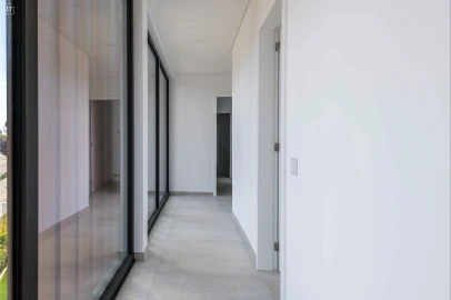 Moradia T4 para Venda em Albufeira e Olhos de Água