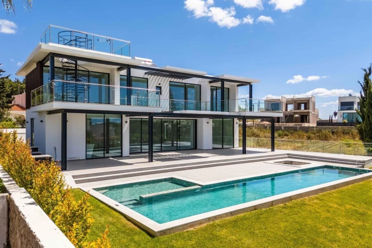 Moradia T4 para Venda em Albufeira e Olhos de Água Foto 3