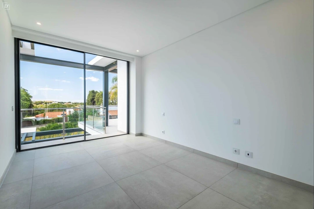 Moradia T4 para Venda em Albufeira e Olhos de Água Foto 22