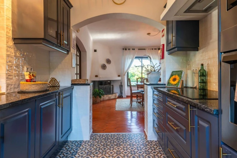 Moradia T4 para Venda em Alvor Foto 8