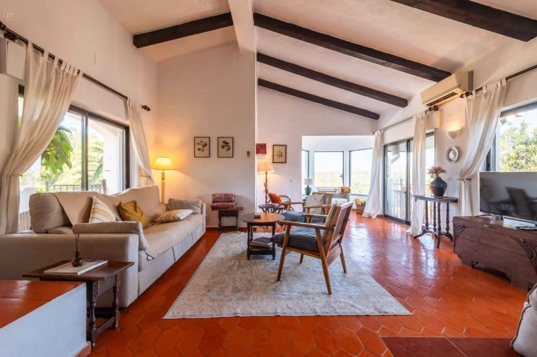 Moradia T4 para Venda em Alvor Foto 2