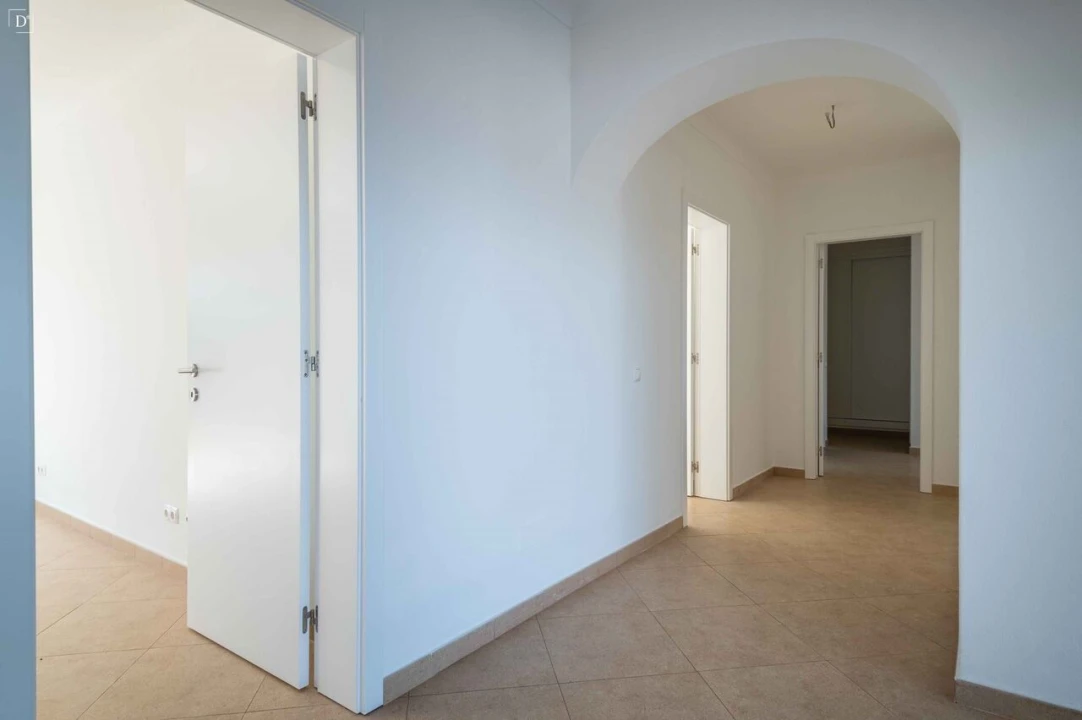 Moradia T4 para Venda em Budens Foto 16