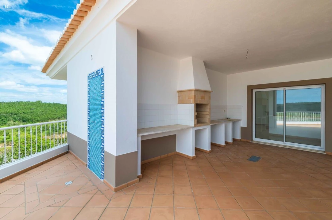 Moradia T4 para Venda em Budens Foto 26