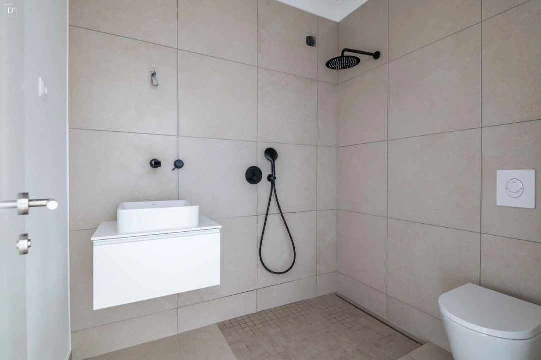 Moradia T4 para Venda em Budens Foto 34