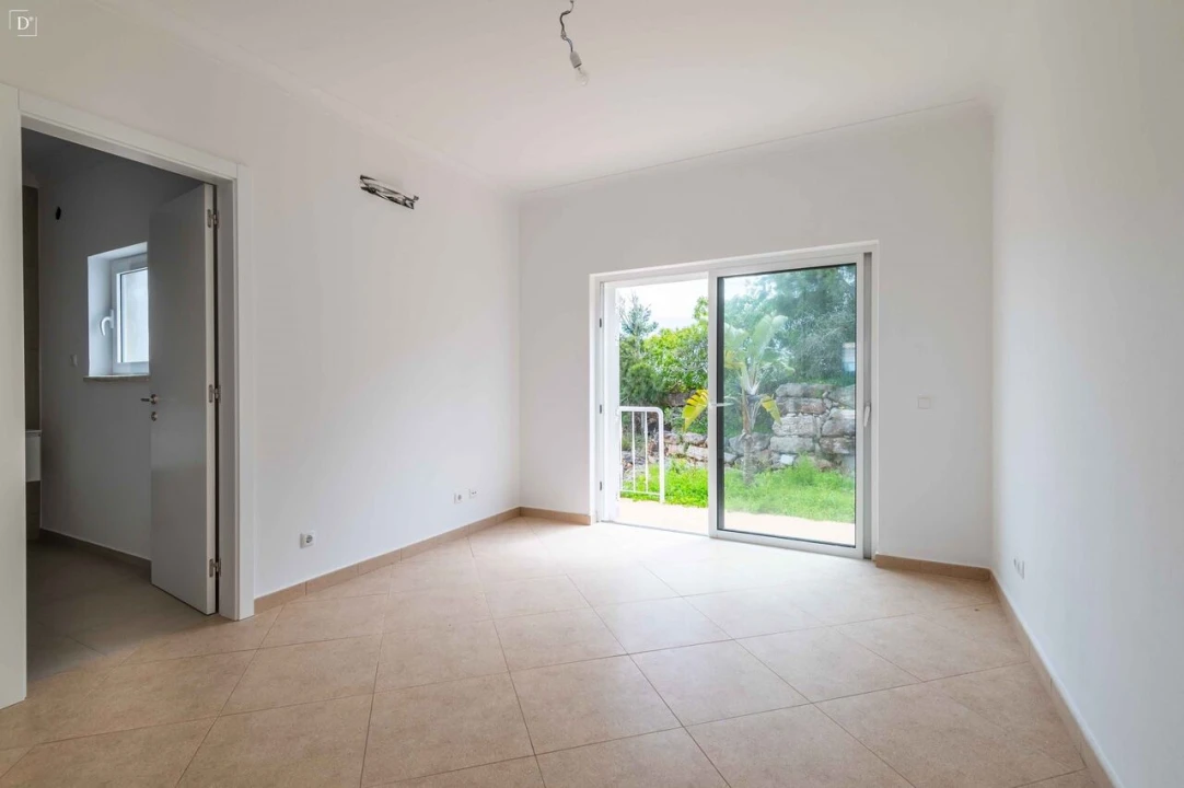 Moradia T4 para Venda em Budens Foto 19