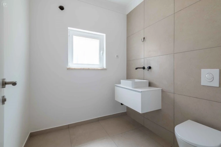 Moradia T4 para Venda em Budens Foto 14