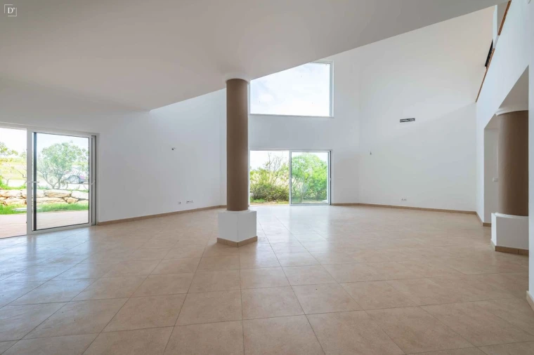 Moradia T4 para Venda em Budens Foto 10