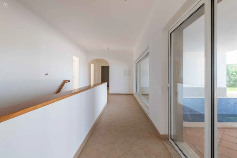 Moradia T4 para Venda em Budens Foto 24