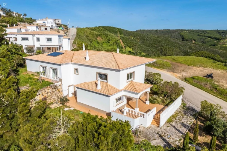 Moradia T4 para Venda em Budens Foto 42