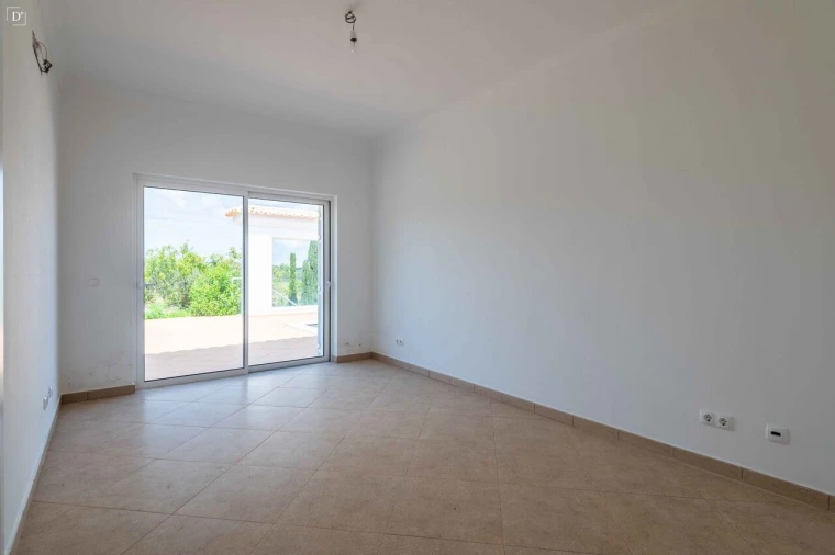 Moradia T4 para Venda em Budens Foto 32