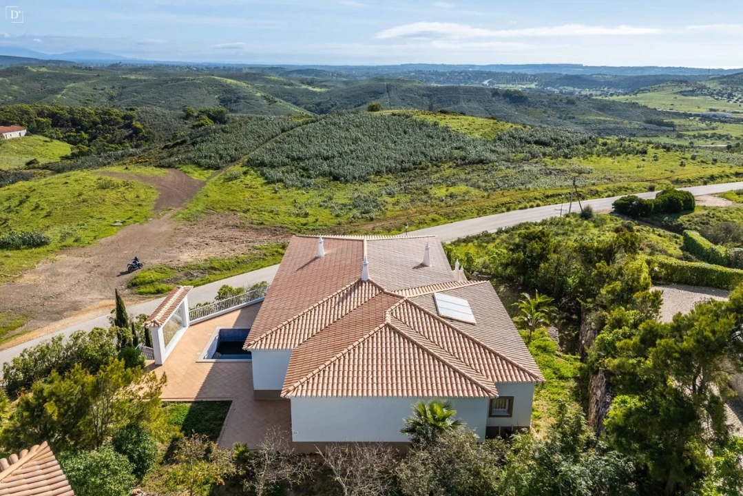 Moradia T4 para Venda em Budens Foto 46