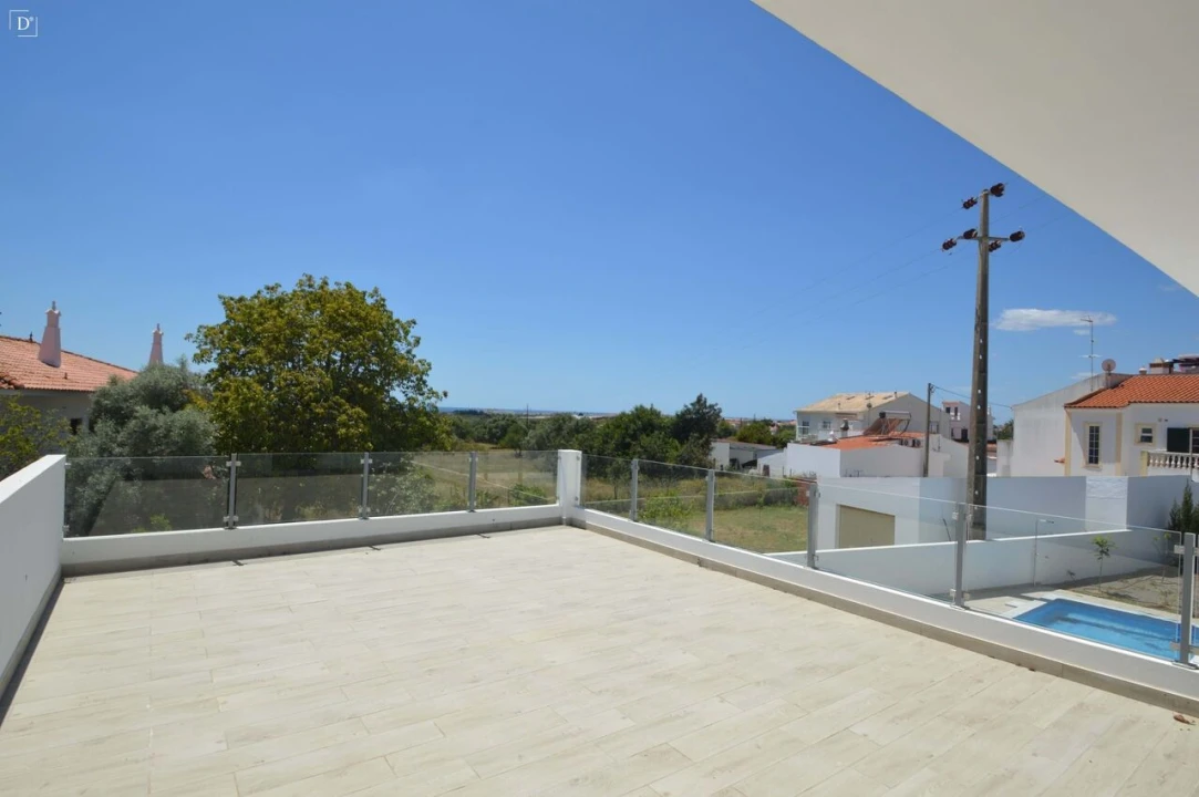 Moradia T4 para Venda em Altura Foto 28