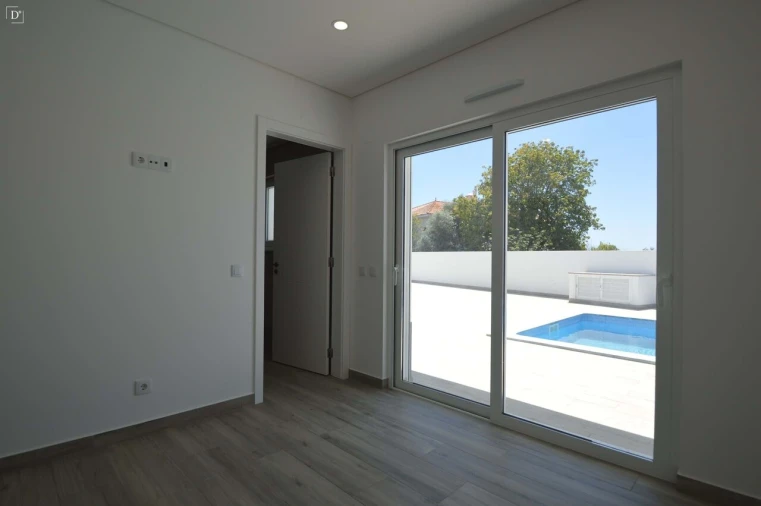 Moradia T4 para Venda em Altura Foto 13