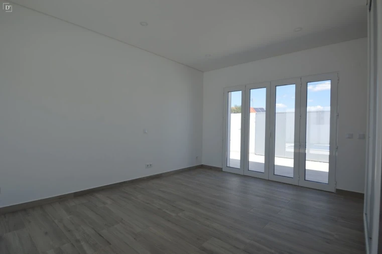 Moradia T4 para Venda em Altura Foto 17