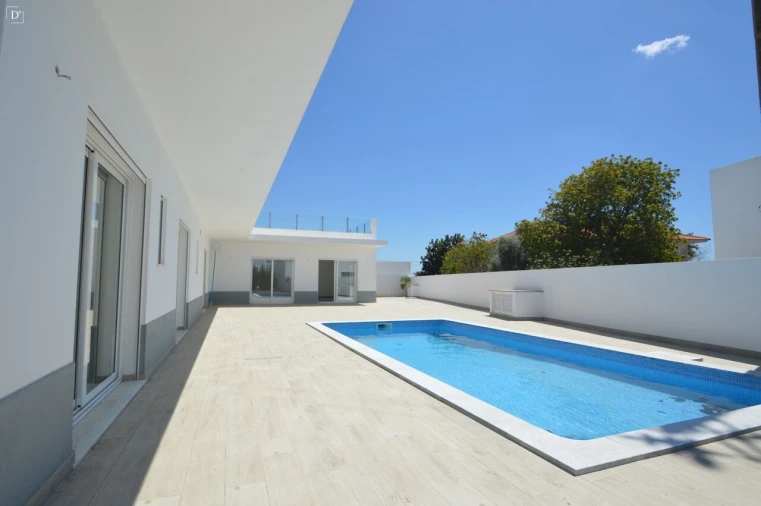 Moradia T4 para Venda em Altura Foto 4