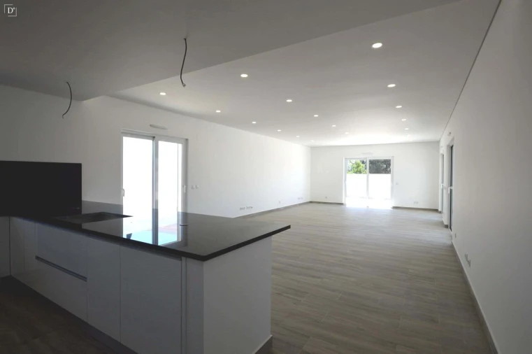 Moradia T4 para Venda em Altura Foto 7