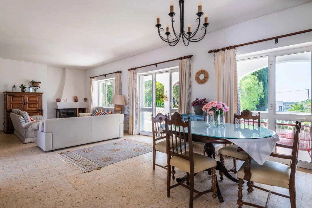 Moradia T4 para Venda em Alcantarilha e Pêra Foto 18