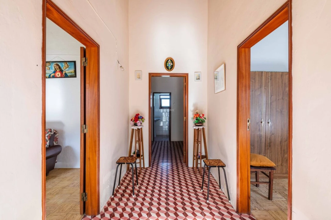 Moradia T2 para Venda em Alcaria Ruiva Foto 2