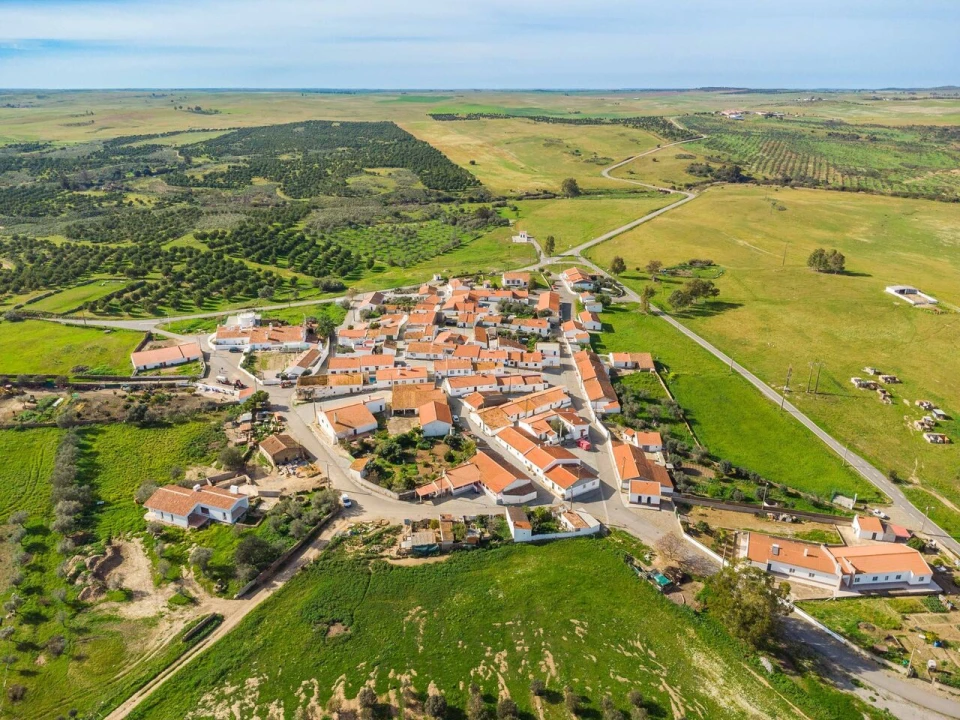 Moradia T2 para Venda em Alcaria Ruiva Foto 10