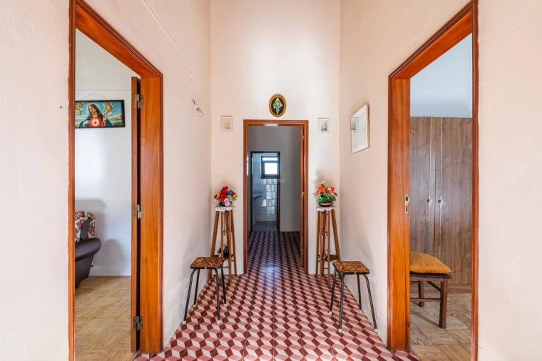 Moradia T2 para Venda em Alcaria Ruiva Foto 2