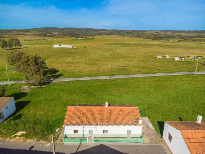 Moradia T2 para Venda em Alcaria Ruiva Foto 5