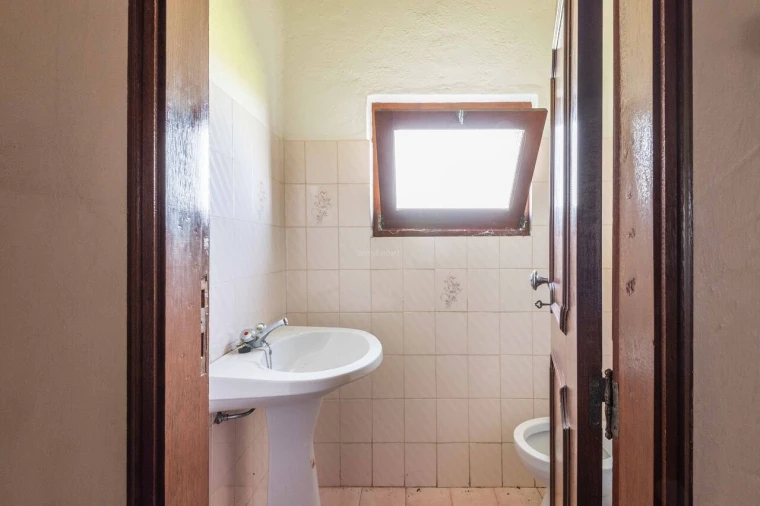 Moradia T2 para Venda em Alcaria Ruiva Foto 16