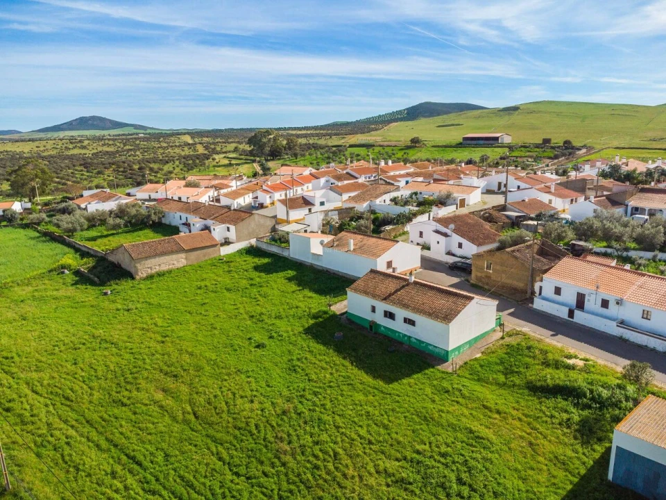 Moradia T2 para Venda em Alcaria Ruiva Foto 7